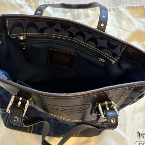 Like new! Authentic Coach Purse, Navy & Brown, Leather & Canvas - Picture 3 of 5